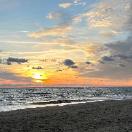 Attico Al Mare Apartment Лидо ди Остия Екстериор снимка