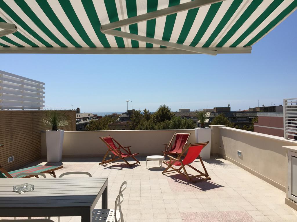 Attico Al Mare Apartment Лидо ди Остия Екстериор снимка